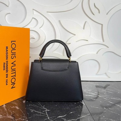 Louis Vuitton Capucines BB