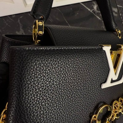 Louis Vuitton Capucines BB
