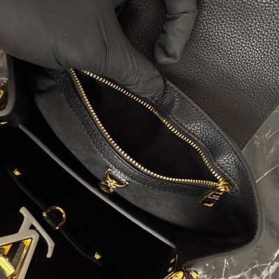 Louis Vuitton Capucines BB