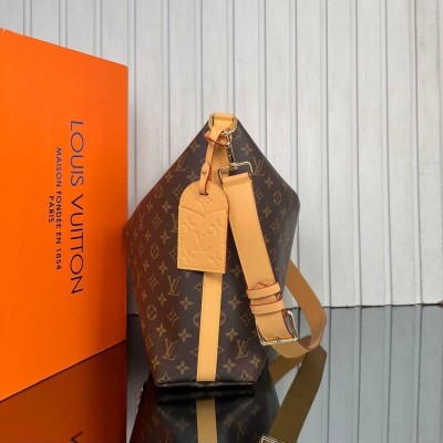Louis Vuitton Vagabond Hobo