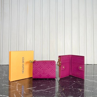 Louis Vuitton Lisa Wallet