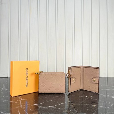 Louis Vuitton Lisa Wallet