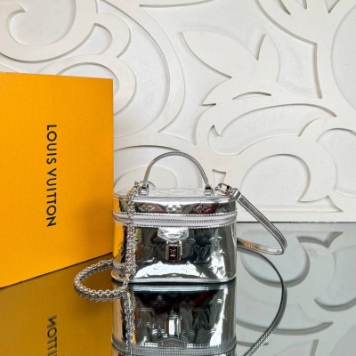 Louis Vuitton Vanity Chain Pouch