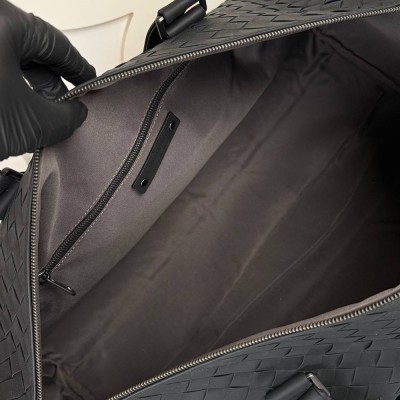 Bottega Veneta Intrecciato Duffle Medium Bag