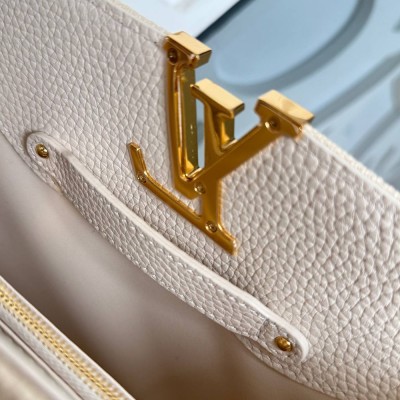 Louis Vuitton Capucines BB