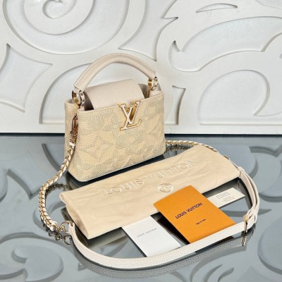 Louis Vuitton Capucines Mini