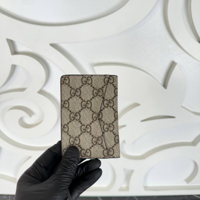 Gucci Coin & Business Card Holder