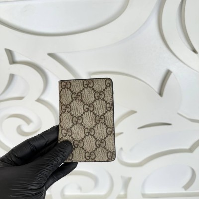 Gucci Coin & Business Card Holder