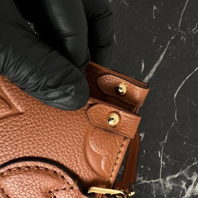 Louis Vuitton OnTheGo BB