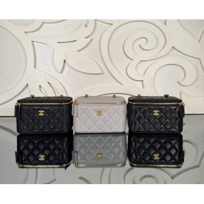 Chanel Vanity with Chain