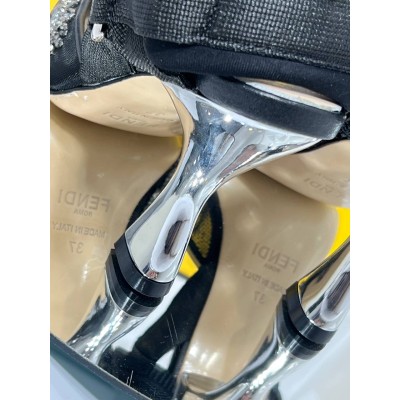 Fendi Topuklu Ayakkabı