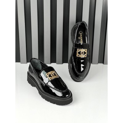 Chanel Deri Loafer