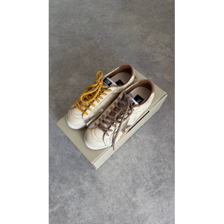 Golden Goose Sneakers
