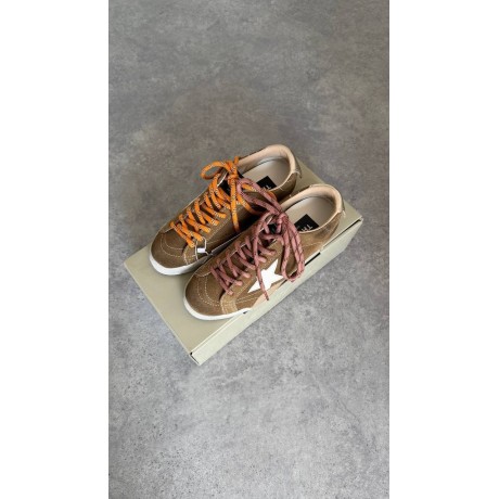 Golden Goose Sneaker