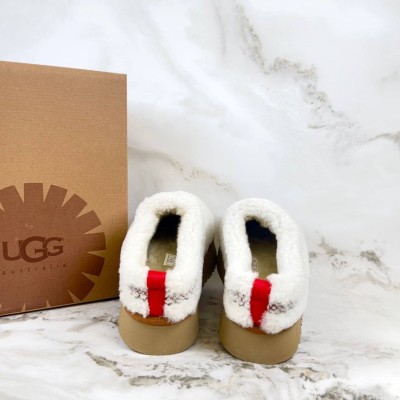 UGG Terlik