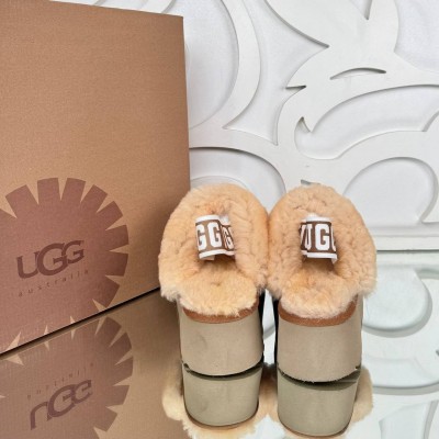 UGG Terlik