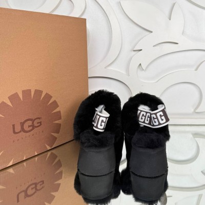 UGG Terlik