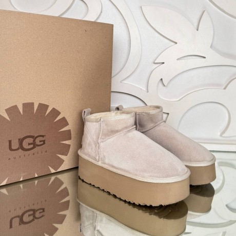 UGG Classic Ultra Mini Bot