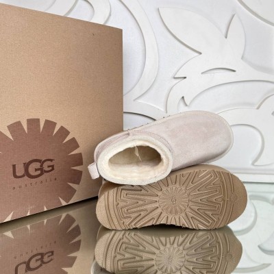 UGG Classic Ultra Mini Bot