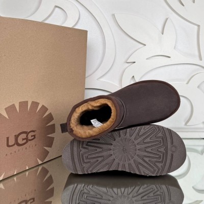 UGG Classic Ultra Mini Bot