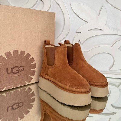 UGG Chelsea Boots