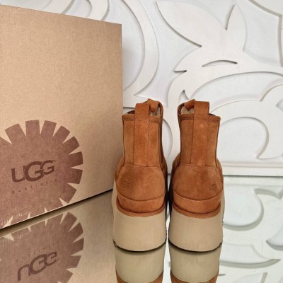 UGG Chelsea Bot