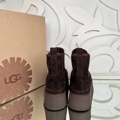 UGG Chelsea Bot