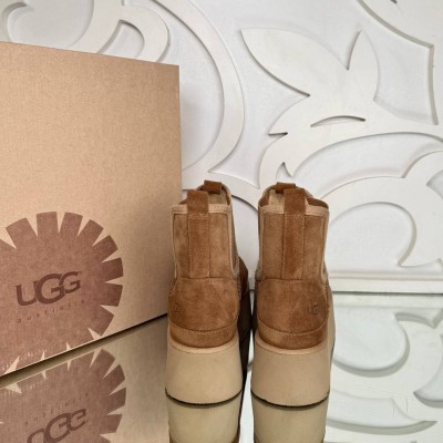 UGG Chelsea Boots