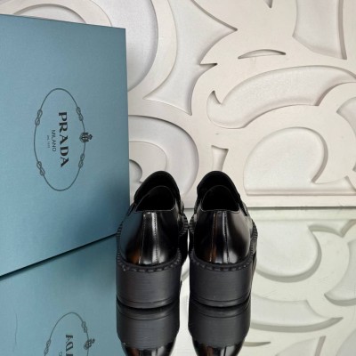 Prada Deri Loafer