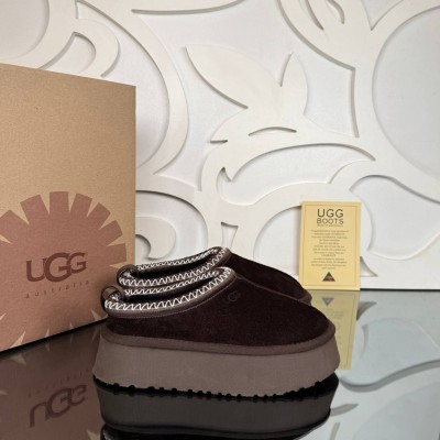 UGG Taz Slippers