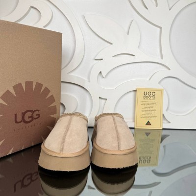 UGG Taz Slippers