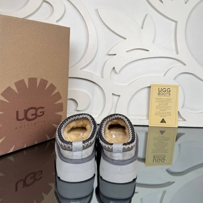 UGG Taz Slippers