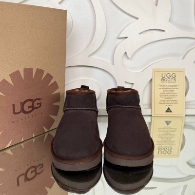UGG Kısa Bot