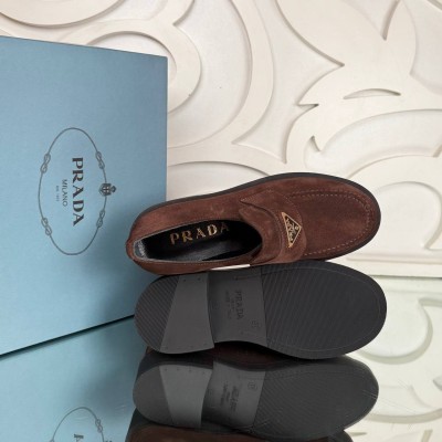 Prada Süet Loafer