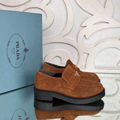 Prada Süet Loafer