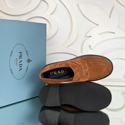 Prada Süet Loafer