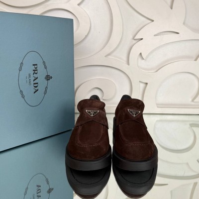 Prada Süet Loafer