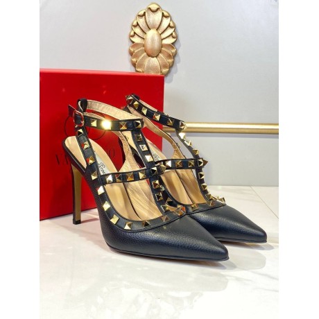 Valentino Garavani Rockstud Topuklu Ayakkabı