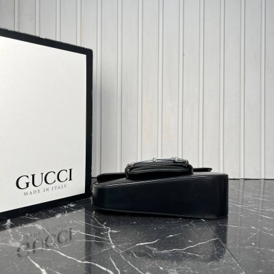 Gucci Medium Horsebit 1955