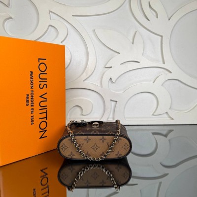 Louis Vuitton Vanity Chain Pouch