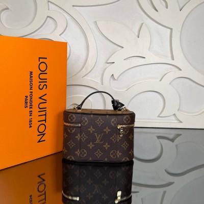 Louis Vuitton Vanity Chain Pouch