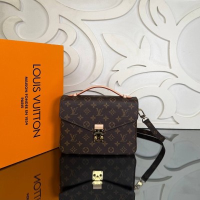 Louis Vuitton Pochette Metis