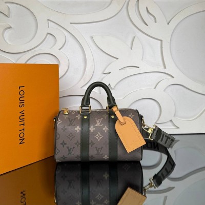 Louis Vuitton Keepall Bandouliere 25
