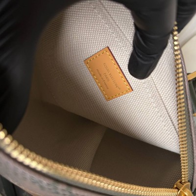 Louis Vuitton Keepall Bandouliere 25