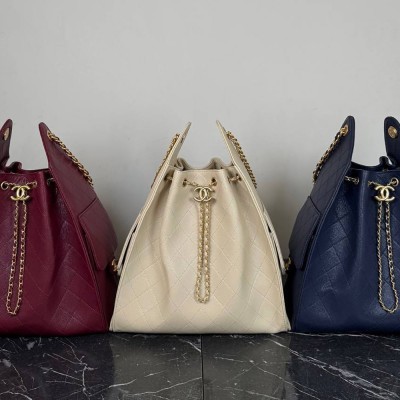 Chanel 25 Medium Handbag