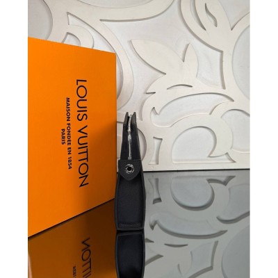 Louis Vuitton Pochette Voyage MM