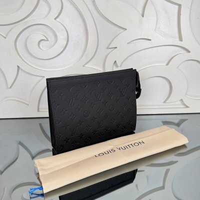 Louis Vuitton Pochette Voyage MM