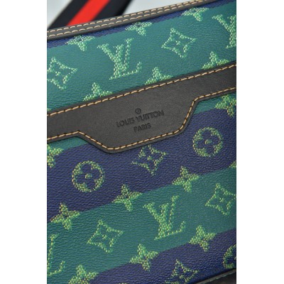 Louis Vuitton Trio Messenger