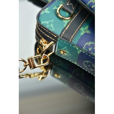 Louis Vuitton Trio Messenger