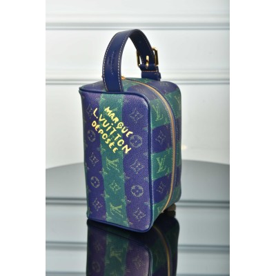 Louis Vuitton Locker Dopp Kit